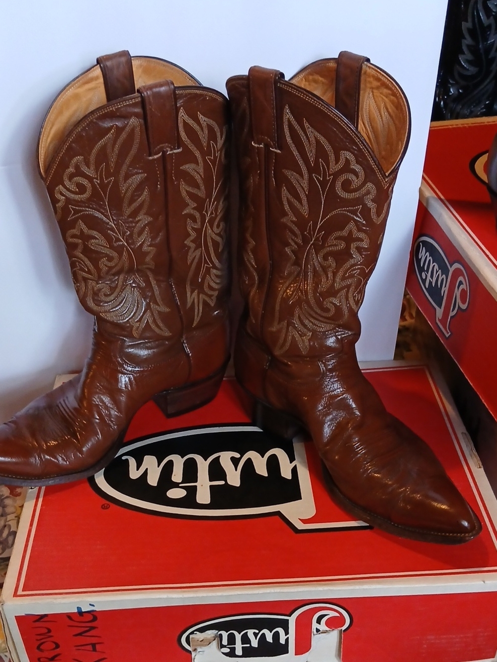 Justin Boots Brown Leather Western Cowboy Boots with Embroidered Shaft